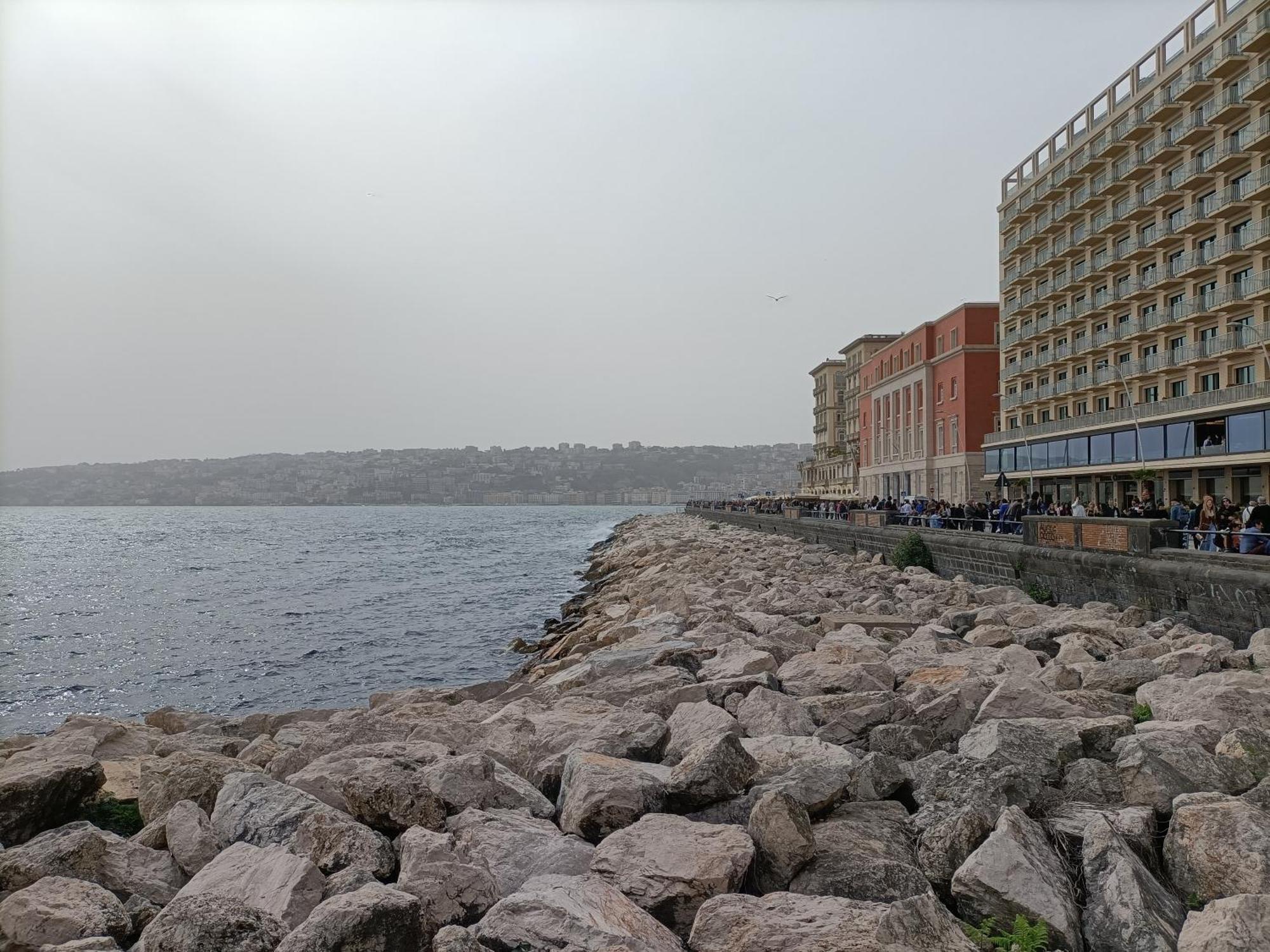 Appartamento: La Maison Verte Naples Exterior photo